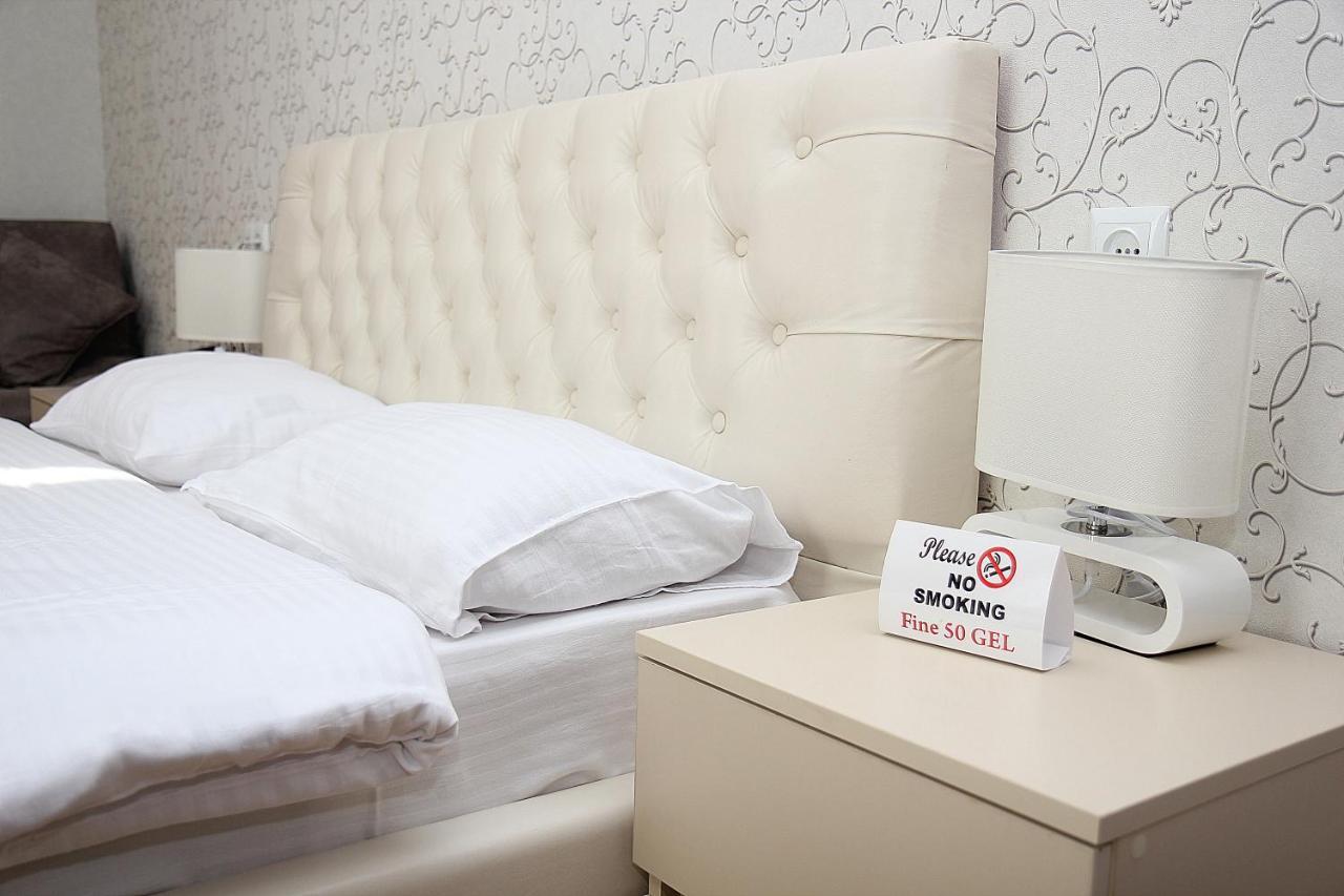 Boutique Hotel Dany ティビリシ エクステリア 写真