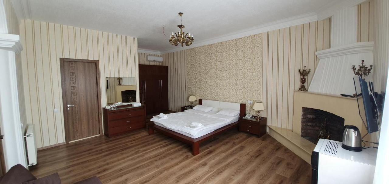 Boutique Hotel Dany ティビリシ エクステリア 写真