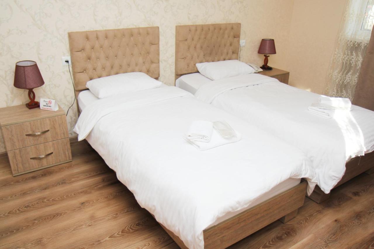 Boutique Hotel Dany ティビリシ エクステリア 写真